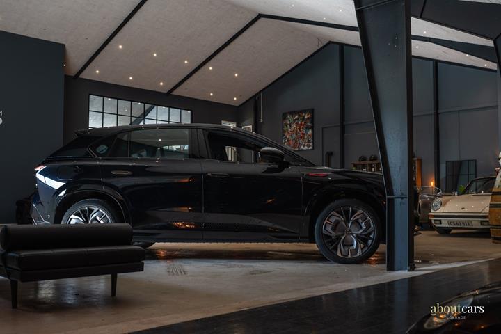 Sort Hongqi EHS7 fra 2025