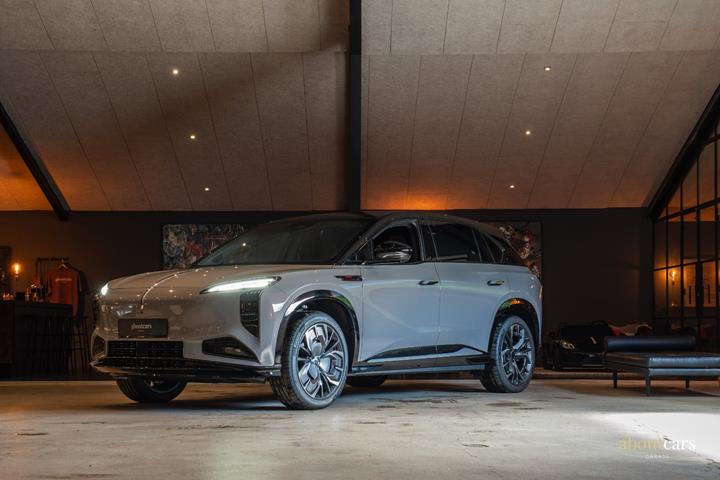 Grå Hongqi EHS7 fra 2025