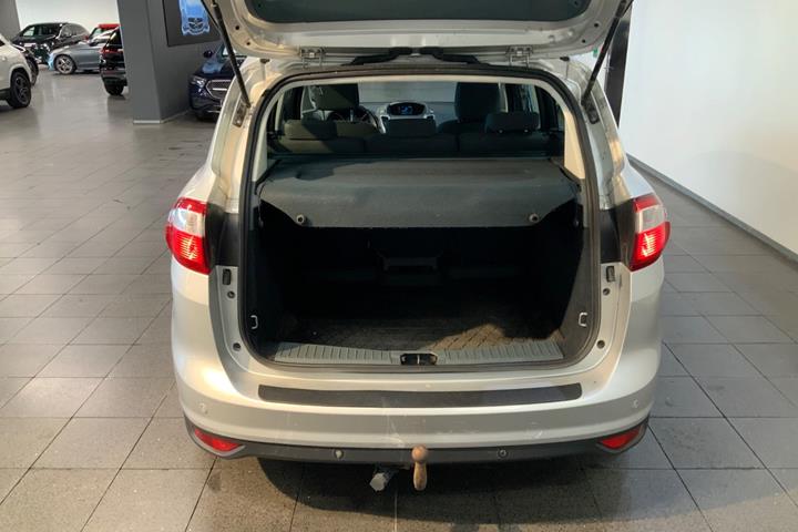 Sølv Ford C-MAX fra 2014