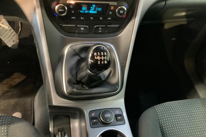 Sølv Ford C-MAX fra 2014