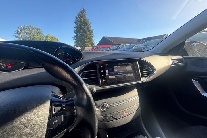 undefined Peugeot 308 fra 2016