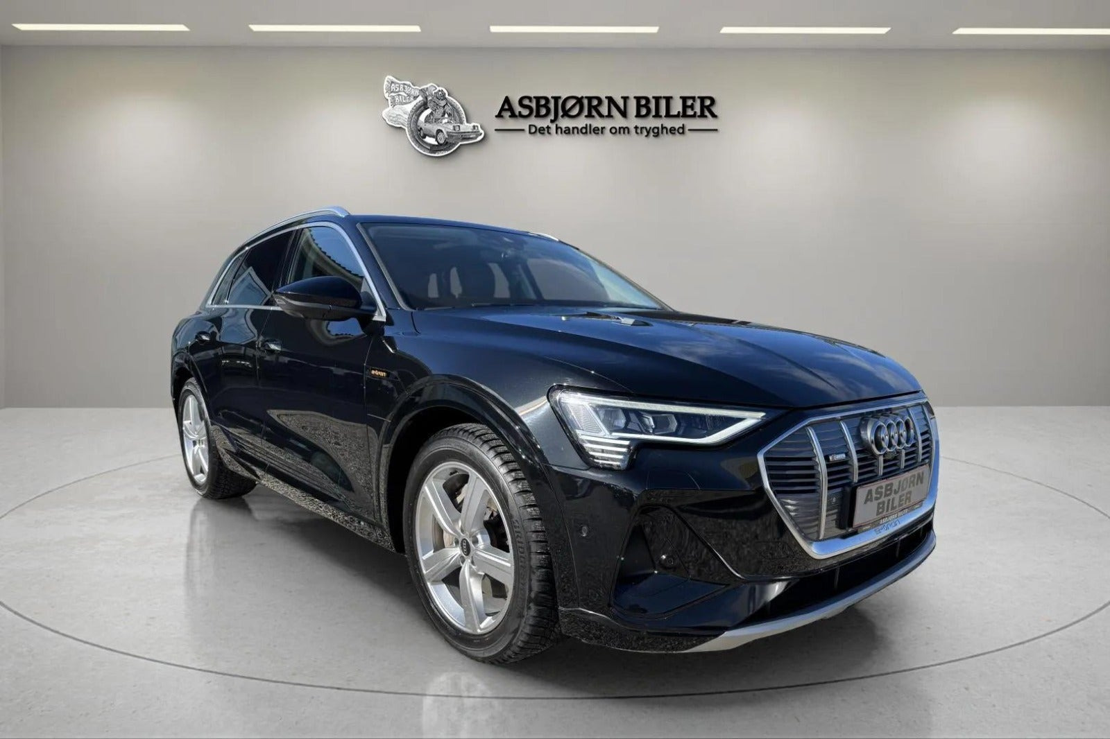 Sort Audi e-tron fra 2023