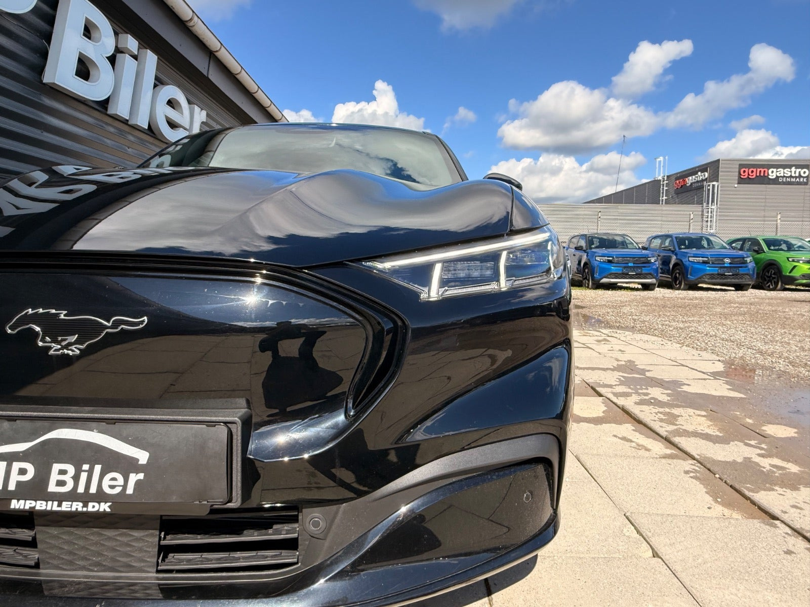 Sort Ford Mustang Mach-E fra 2025