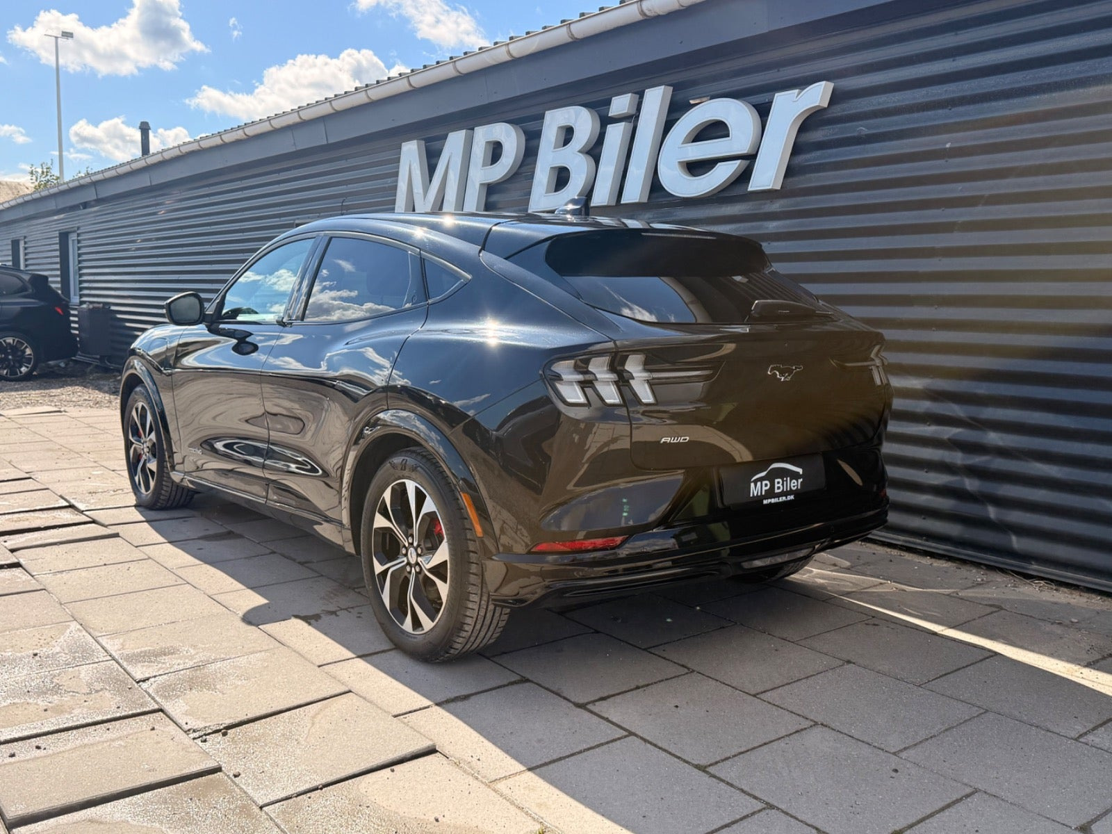 Sort Ford Mustang Mach-E fra 2025