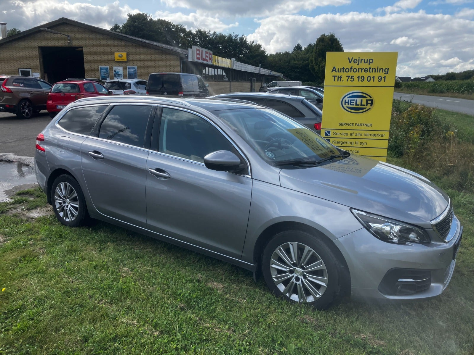 Peugeot 308 1,5 BlueHDi 130 Allure+ Sky SW