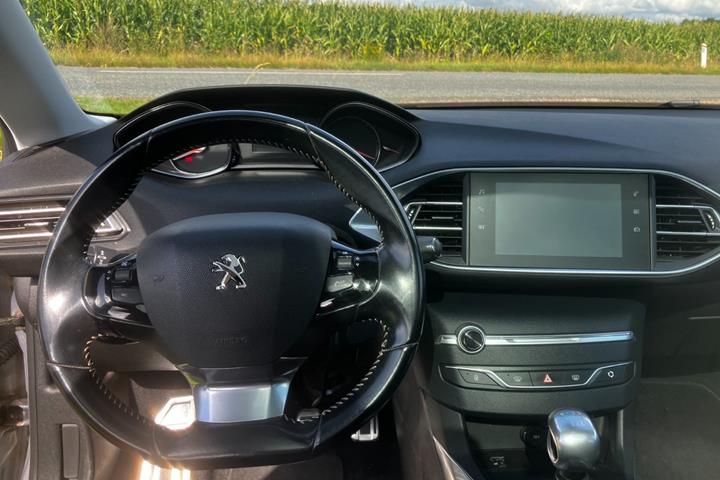 undefined Peugeot 308 fra 2019