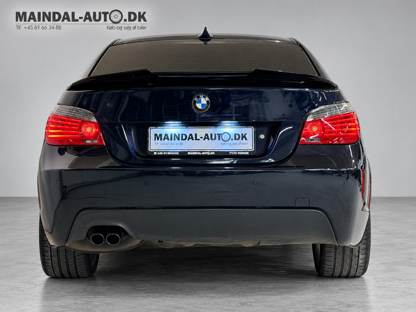 Blå BMW 525d fra 2007