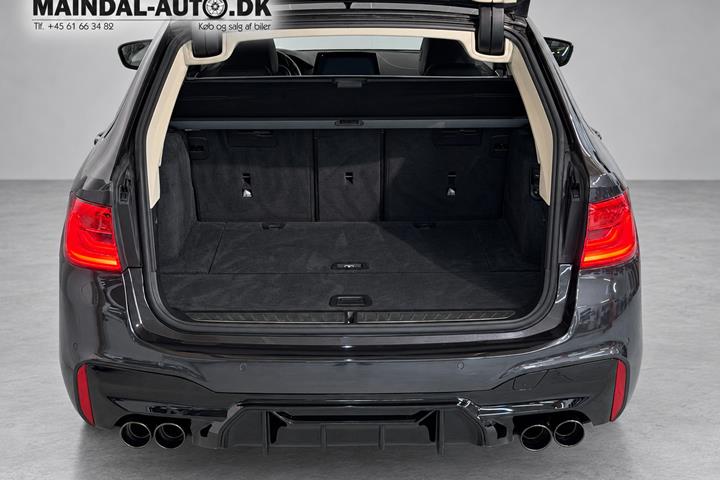 Sort BMW 520d fra 2018