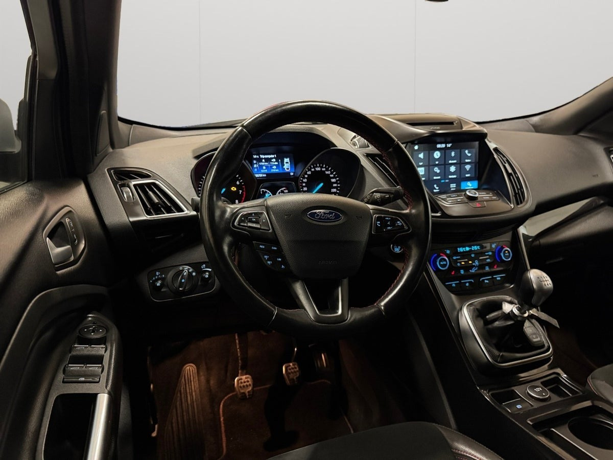Sølv Ford Kuga fra 2018