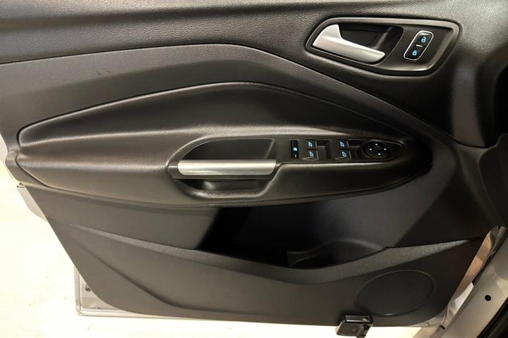 Sølv Ford Kuga fra 2018