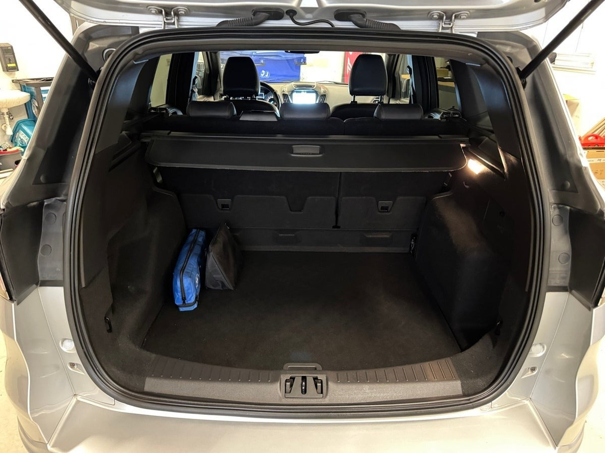 Sølv Ford Kuga fra 2018