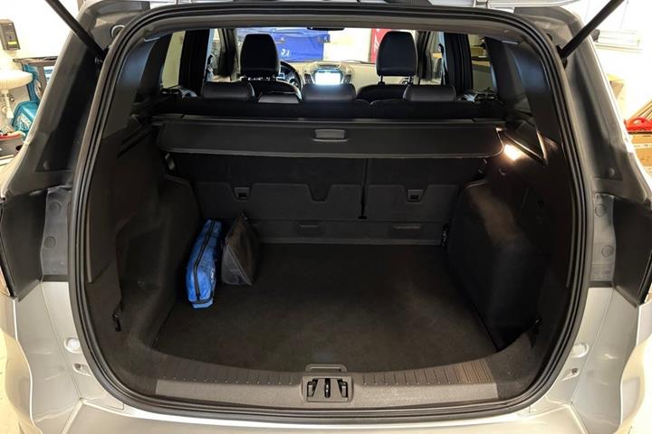 Sølv Ford Kuga fra 2018