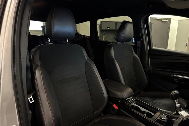 Sølv Ford Kuga fra 2018