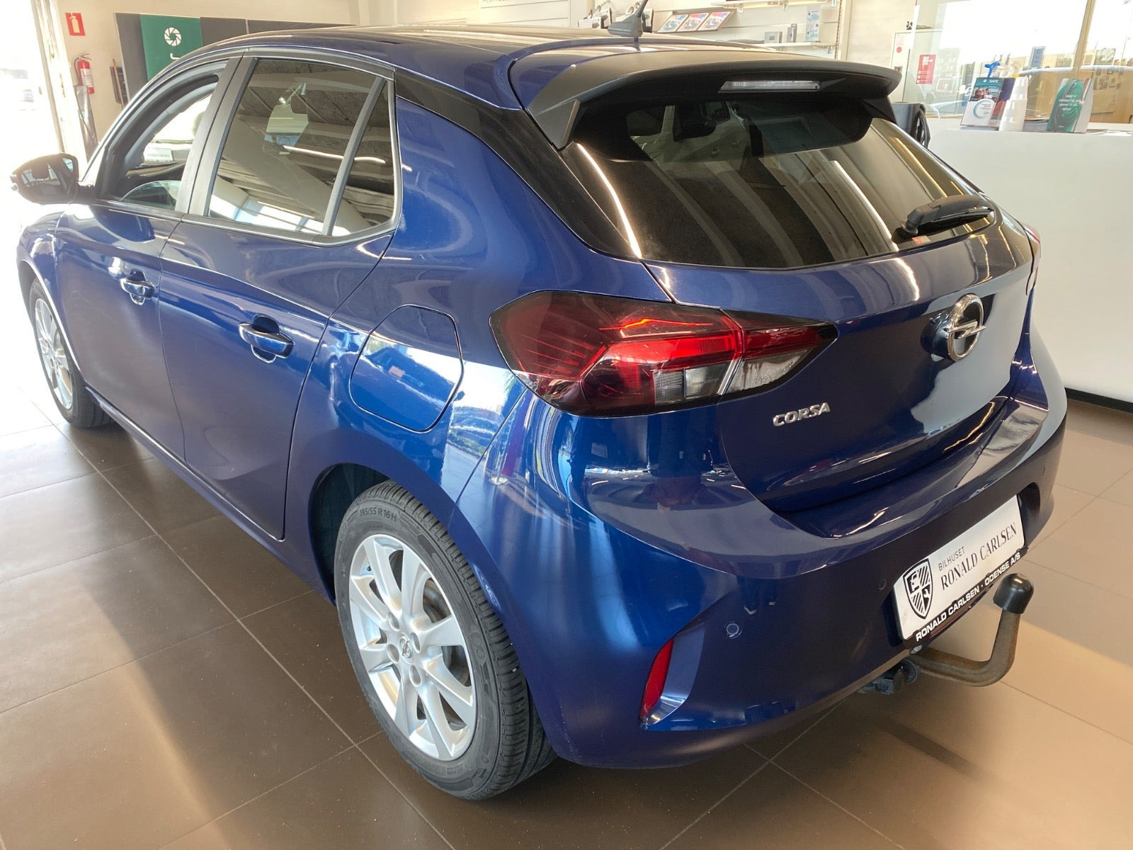 Blå Opel Corsa fra 2021