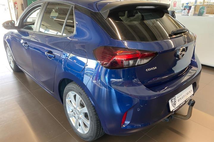 Blå Opel Corsa fra 2021