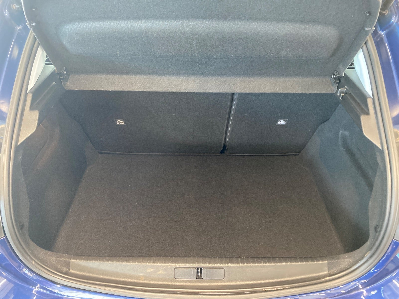 Blå Opel Corsa fra 2021