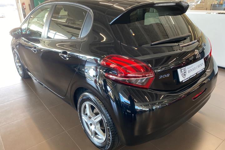 Sort Peugeot 208 fra 2019