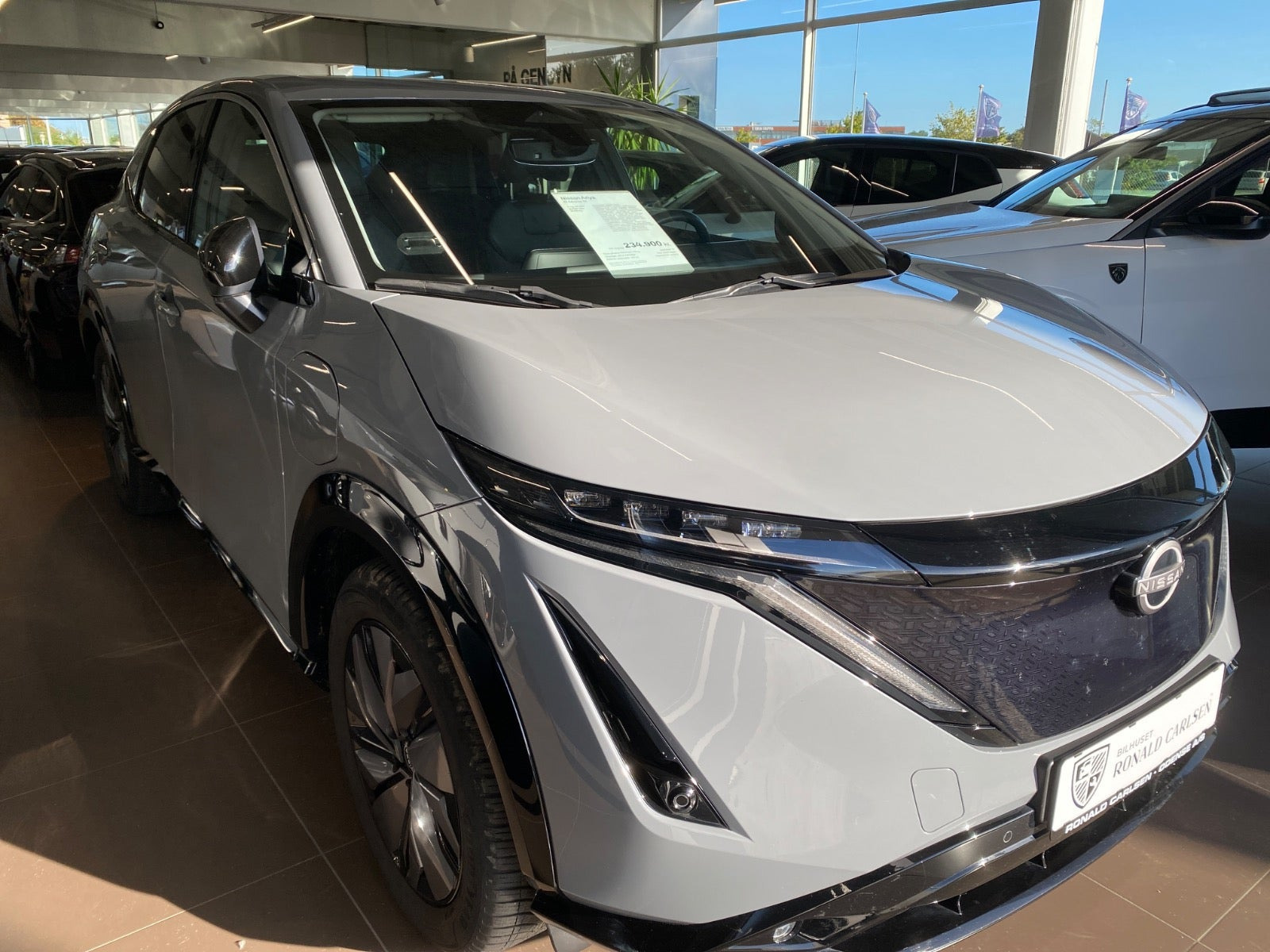 Grå Nissan Ariya fra 2022