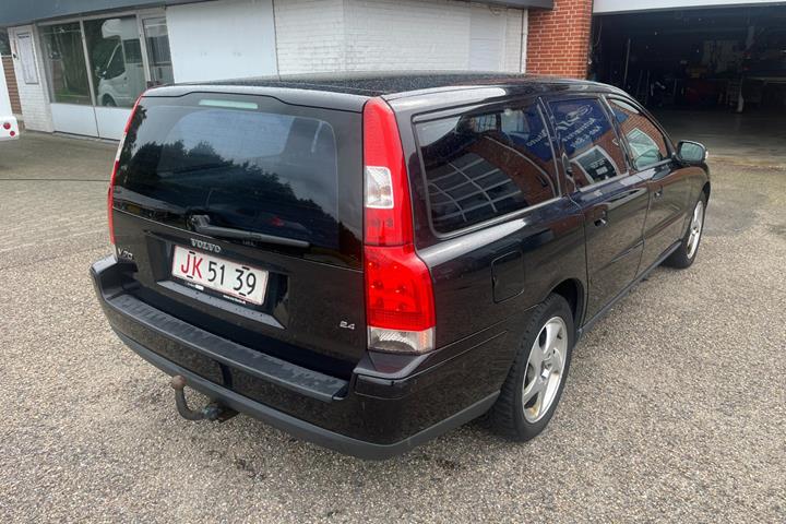 Sort Volvo V70 fra 2007