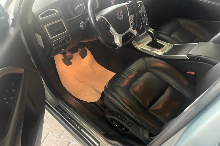undefined Volvo V70 fra 2014