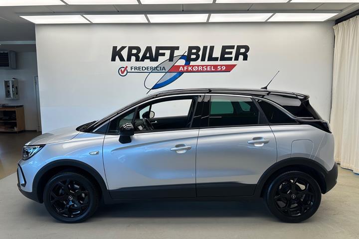 Sølv Opel Crossland fra 2024