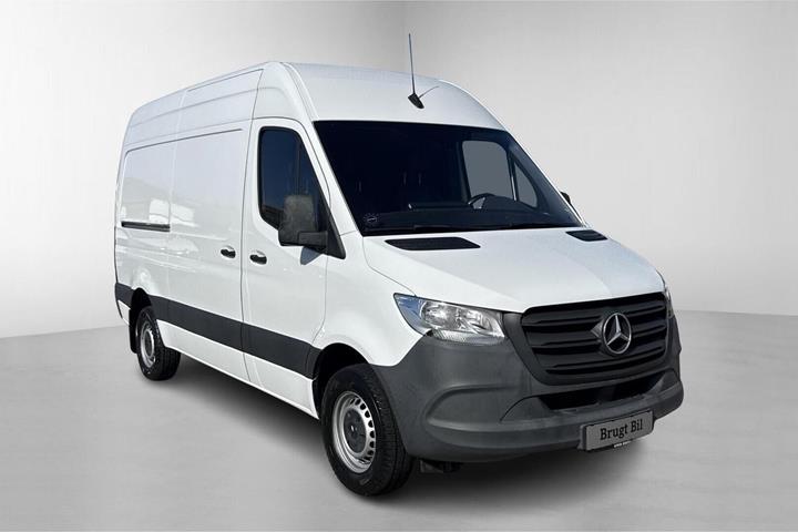 Hvid Mercedes Sprinter 317 fra 2022