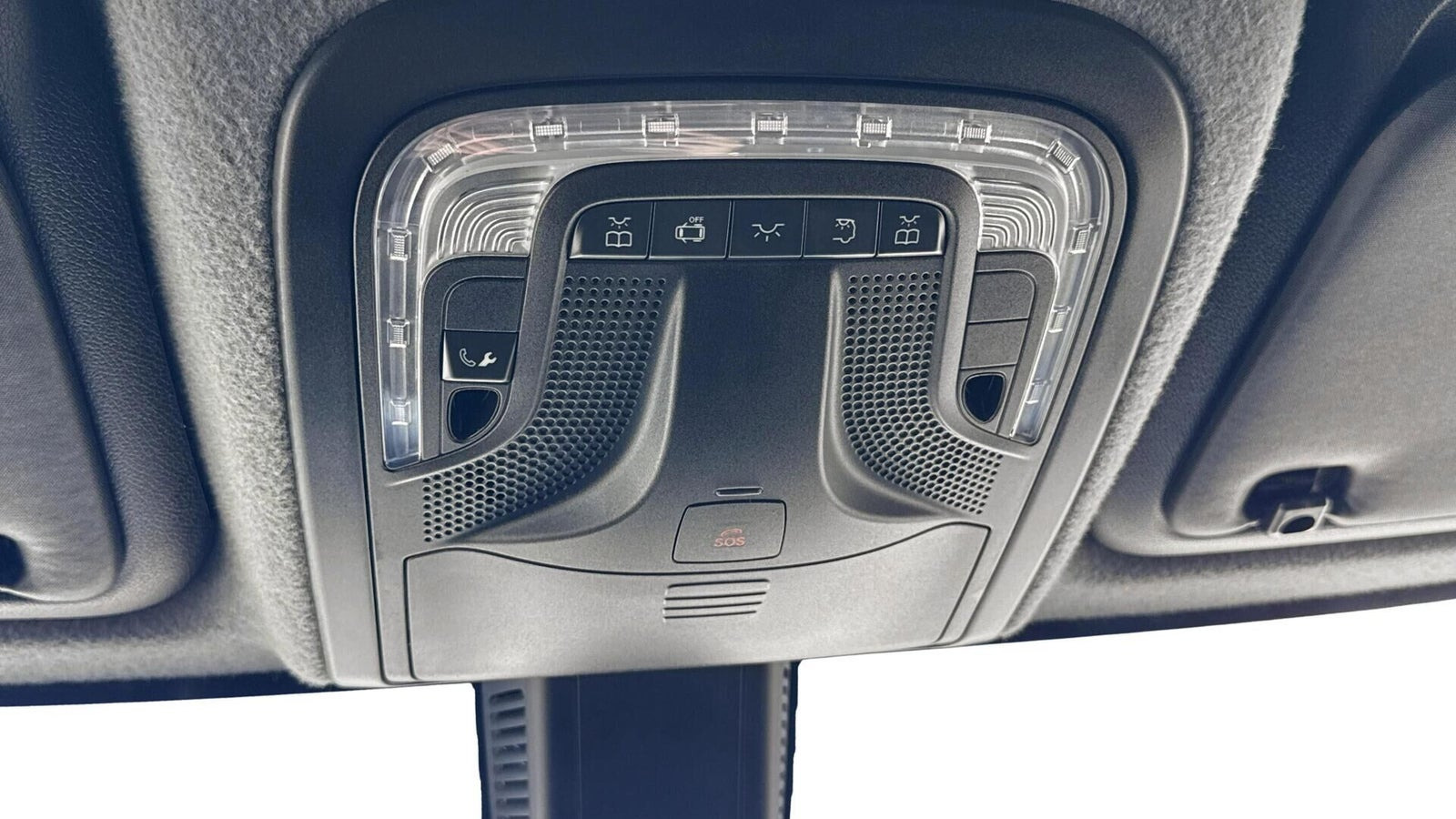 Hvid Mercedes Sprinter 317 fra 2022