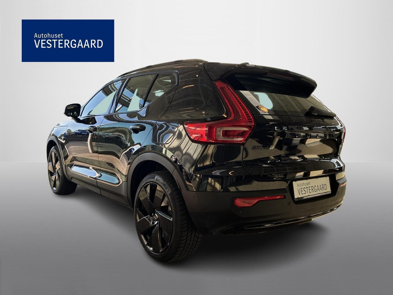 Sort Volvo EX40 fra 2026