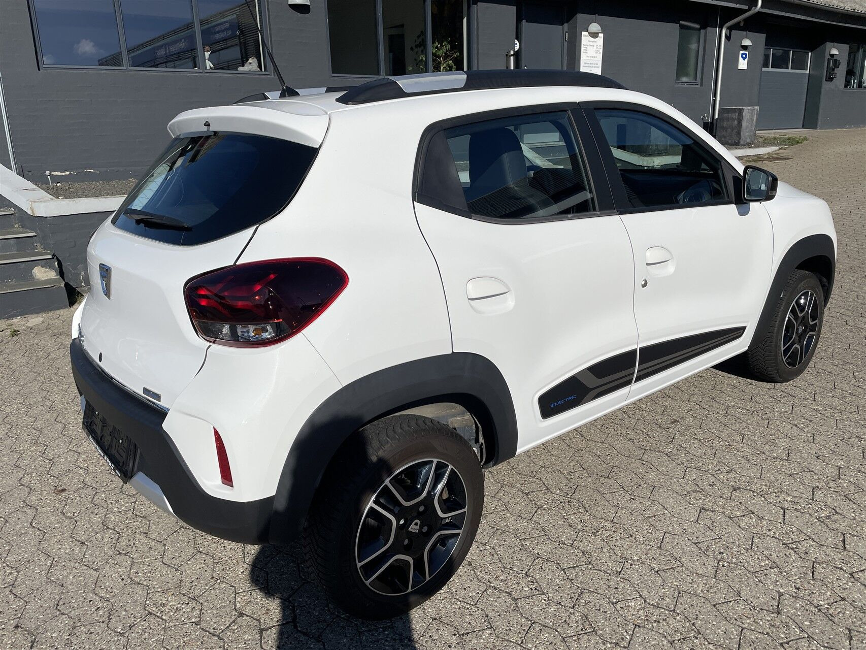 Hvid Dacia Spring fra 2022