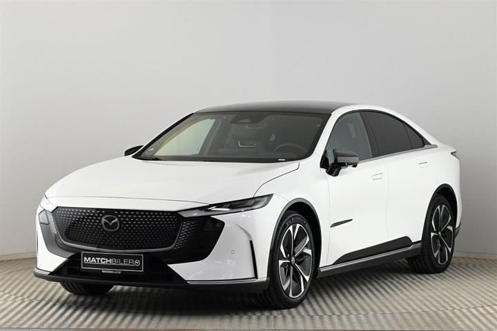 Hvid Mazda 6e fra 2026