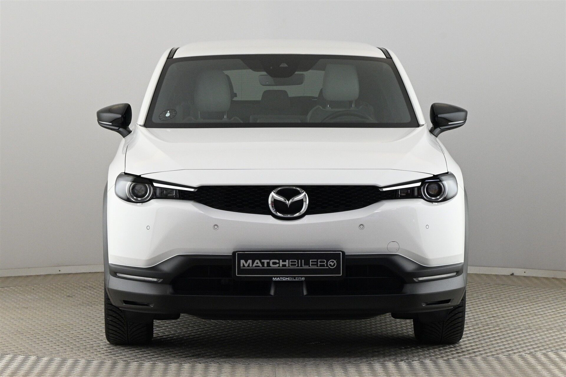 Hvid Mazda MX-30 fra 2023