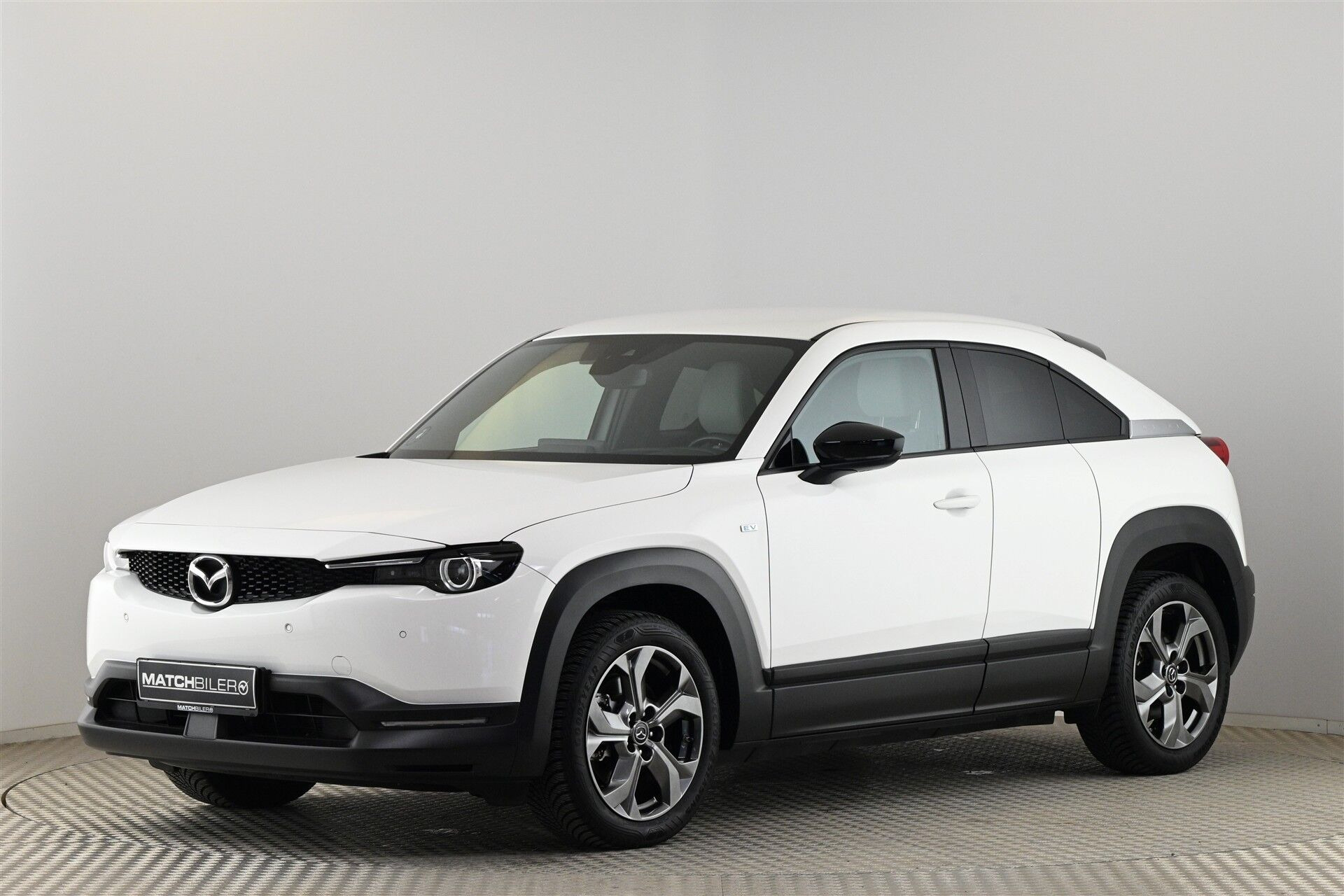 Hvid Mazda MX-30 fra 2023