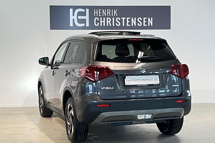 Grå Suzuki Vitara fra 2026