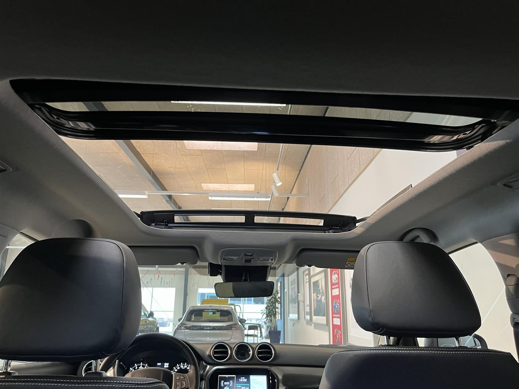 Grå Suzuki Vitara fra 2026
