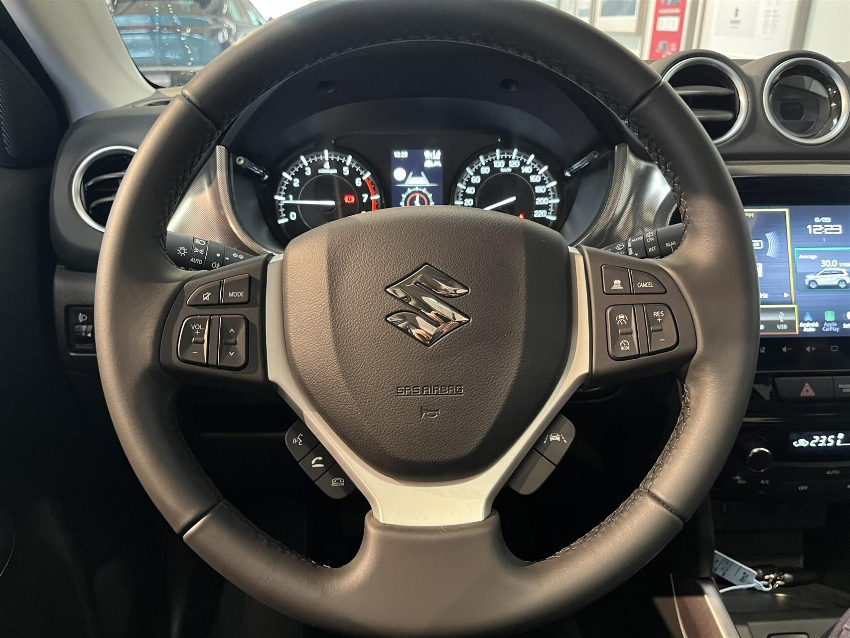 Grå Suzuki Vitara fra 2026