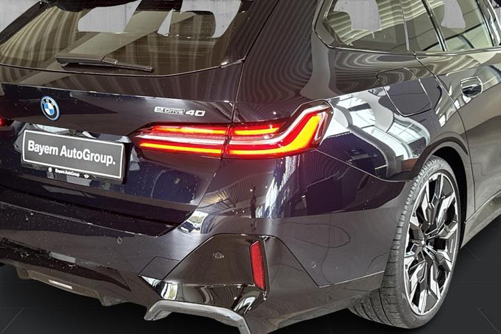 undefined BMW i5 fra 2025