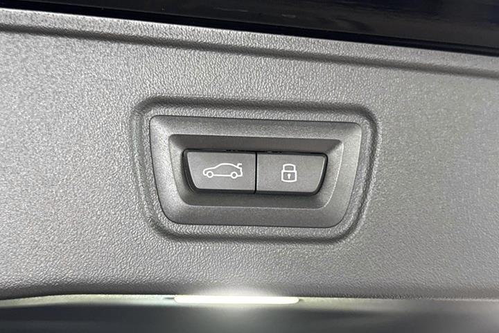 undefined BMW i5 fra 2025