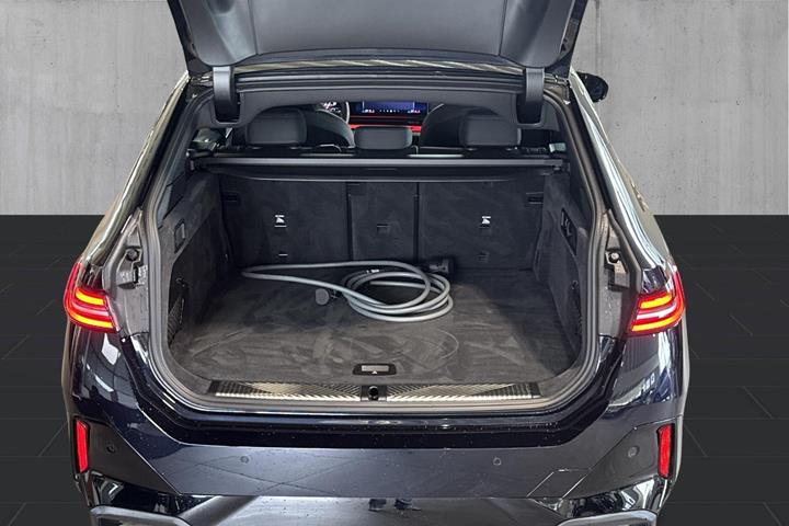 undefined BMW i5 fra 2025