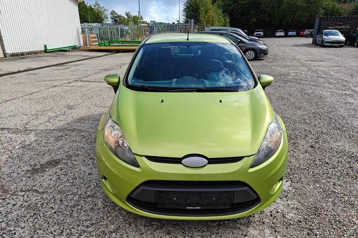 Gul Ford Fiesta fra 2009