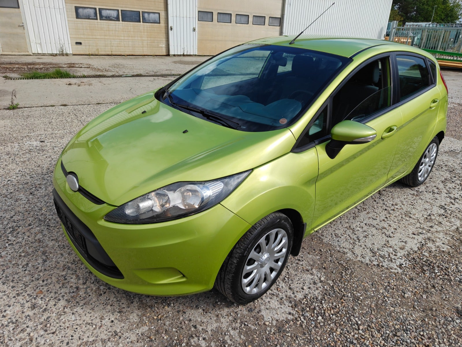Gul Ford Fiesta fra 2009