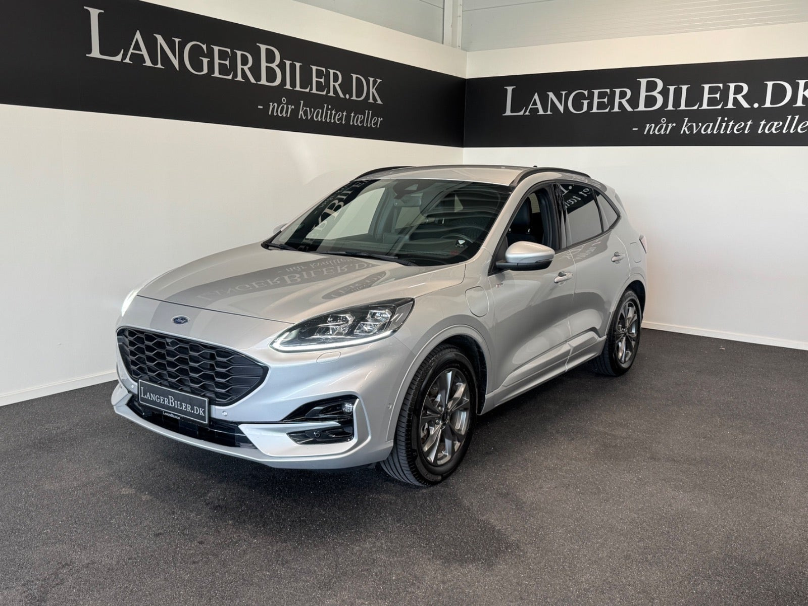 Ford Kuga 2,5 PHEV ST-Line X CVT
