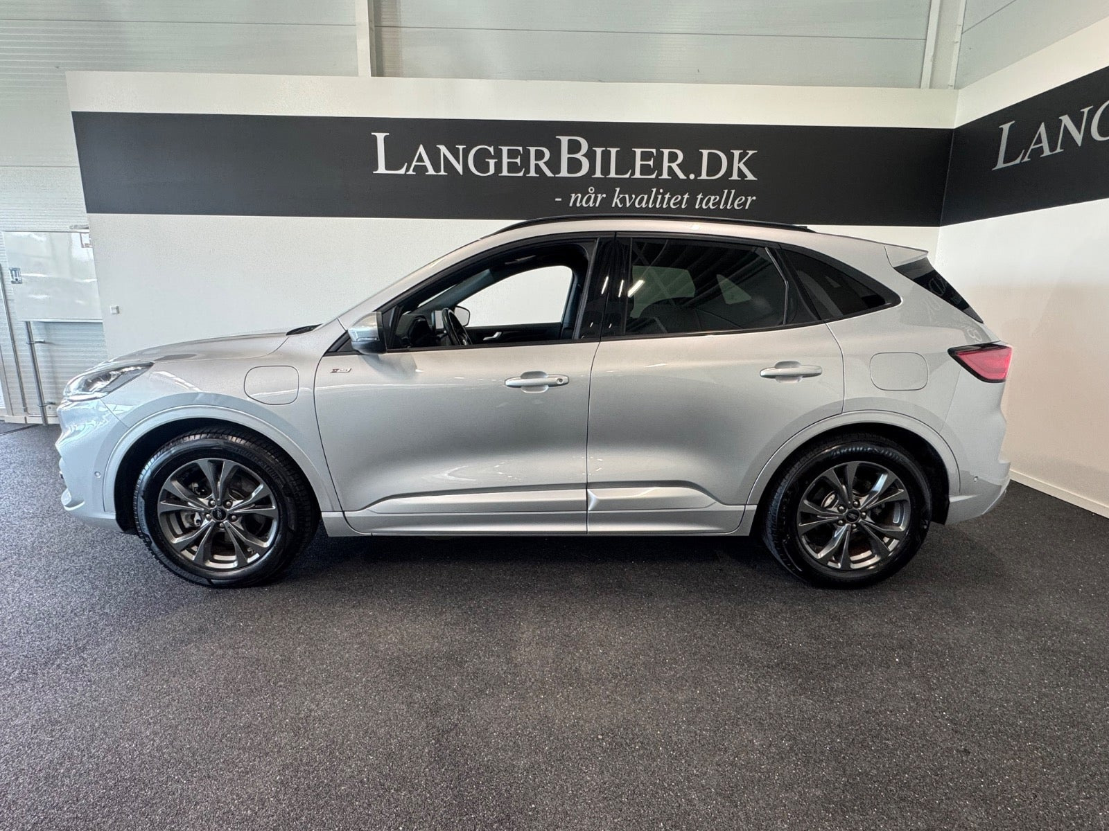 Sølv Ford Kuga fra 2020