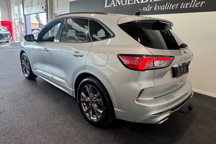 Sølv Ford Kuga fra 2020