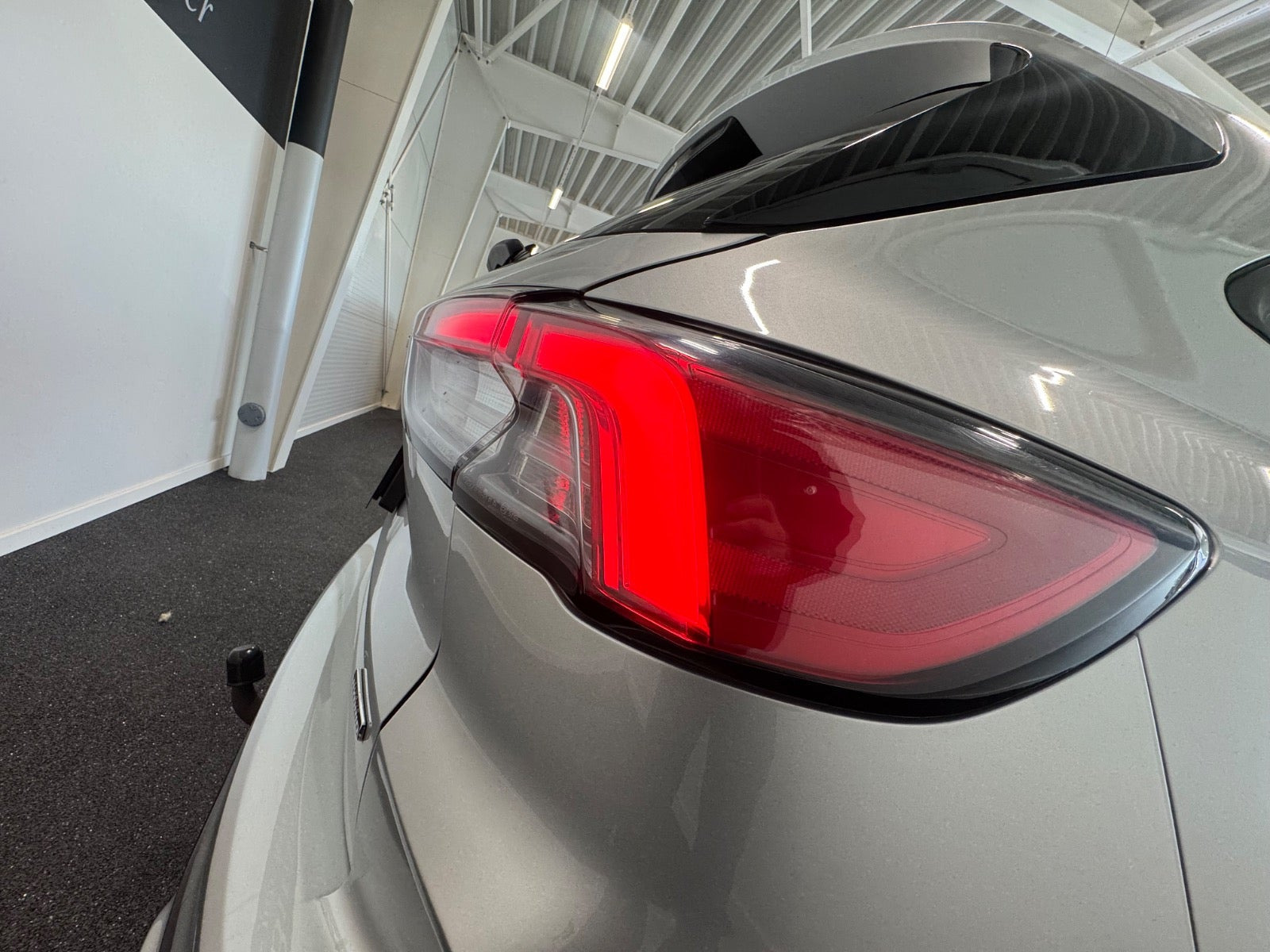 Sølv Ford Kuga fra 2020