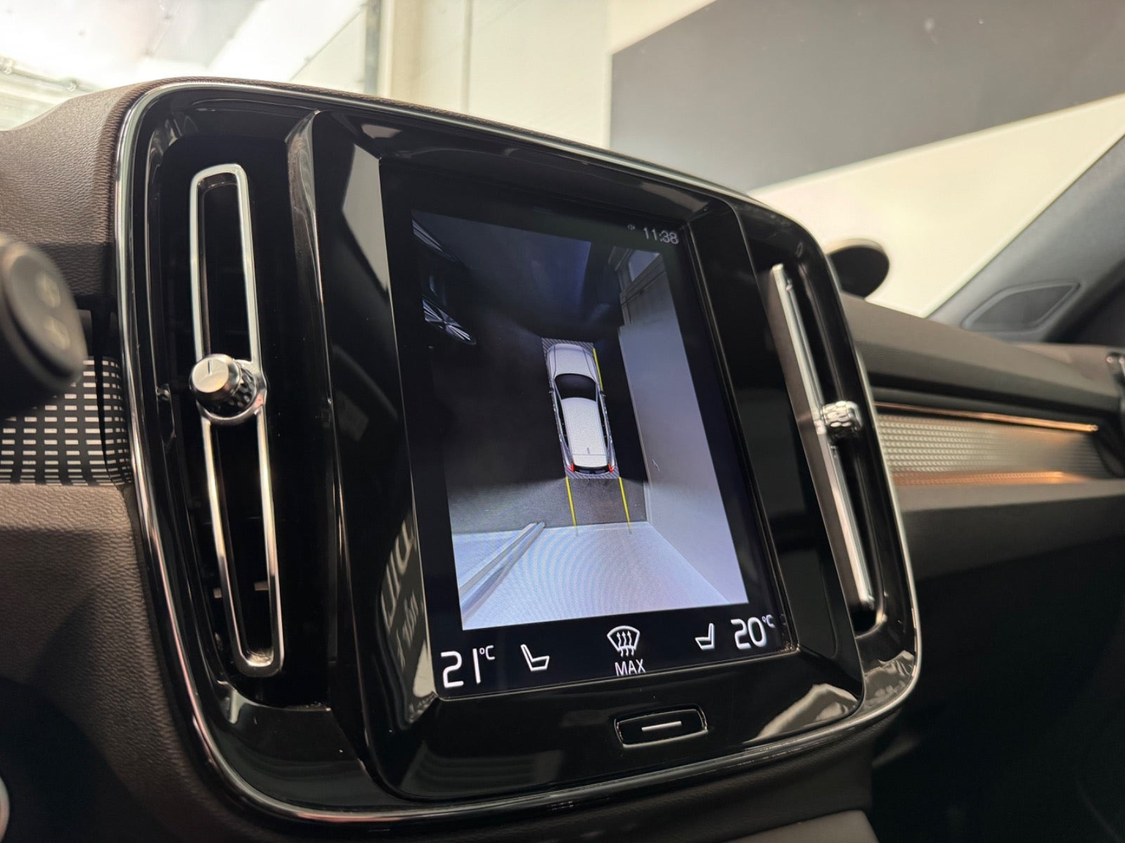 Hvid Volvo XC40 fra 2018