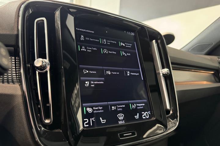 Hvid Volvo XC40 fra 2018
