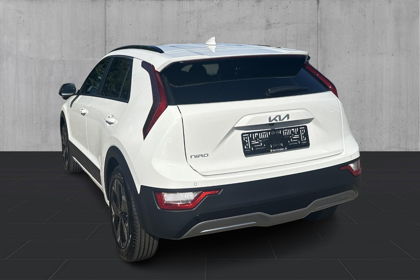 Hvid Kia Niro fra 2026