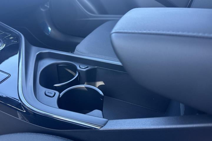 Hvid Kia Niro fra 2026