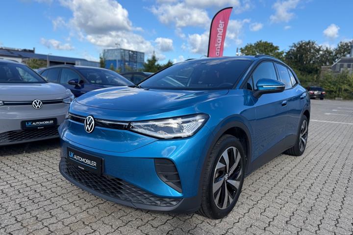 Blå VW ID.4 fra 2026 set udefra