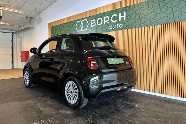 Sort Fiat 500e fra 2023
